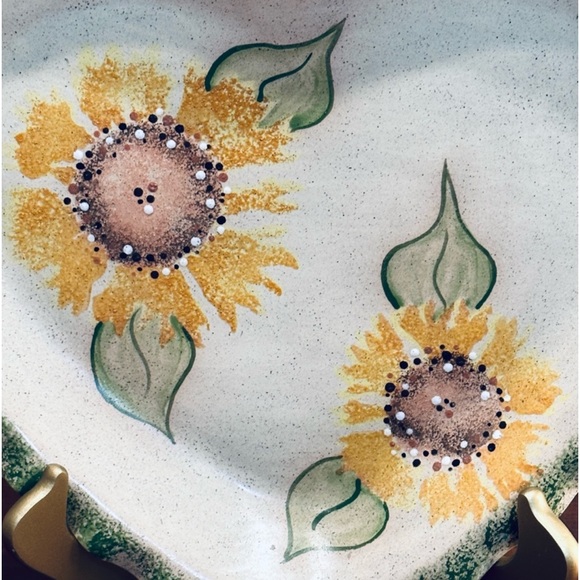 🌟5xHP🌟VTG 1980s Ceramic Heart Shaped Dish with Hand Painted Sunflowers - Picture 4 of 8